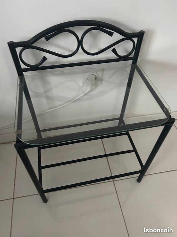 Petite table (image 1)