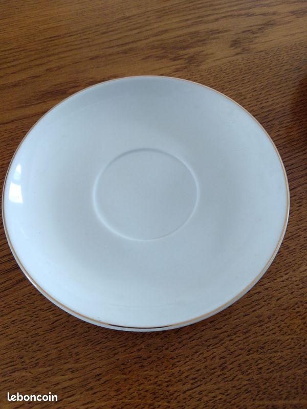 Lot de 2 tasses et soucoupes porcelaine (image 5)