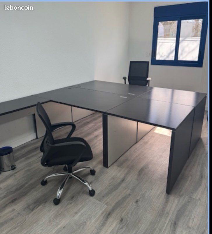 Local commercial 1 pièce 19 m² · à Saint-Priest · 19 m² · 250 €/mois