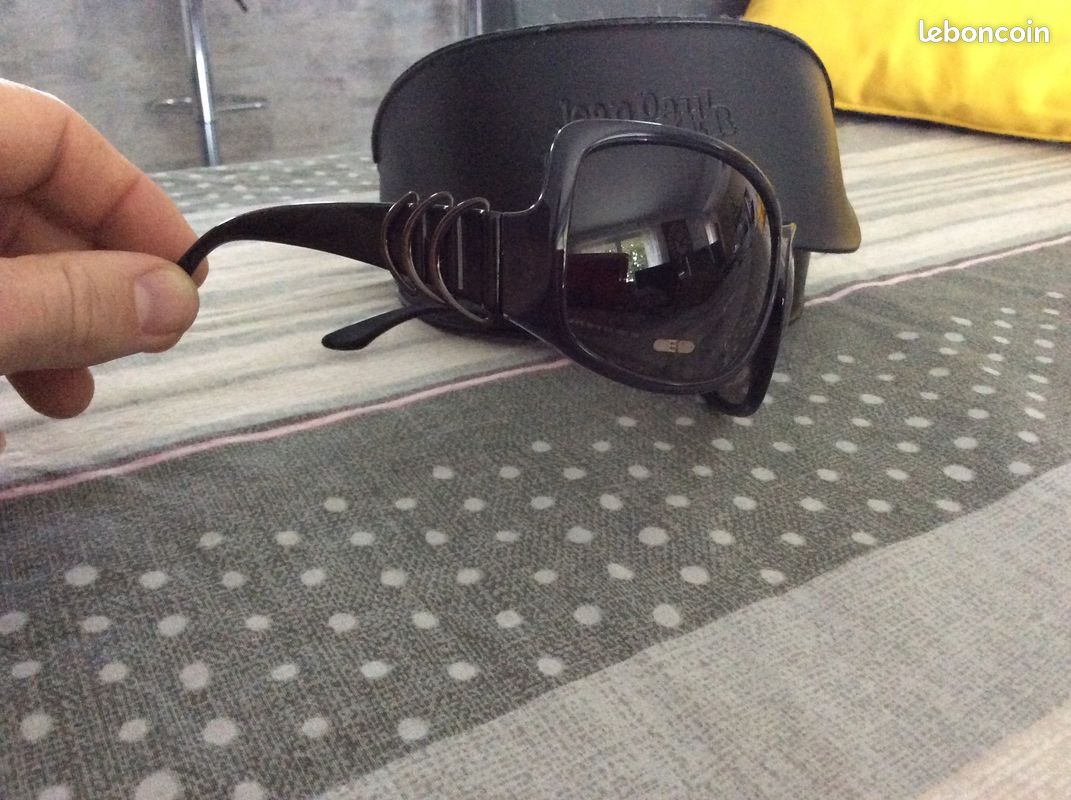 Lunettes de soleil jean paul Gauthier (image 3)