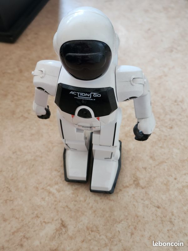 Bonnes affaires Petit robot blanc occasion (image 1)