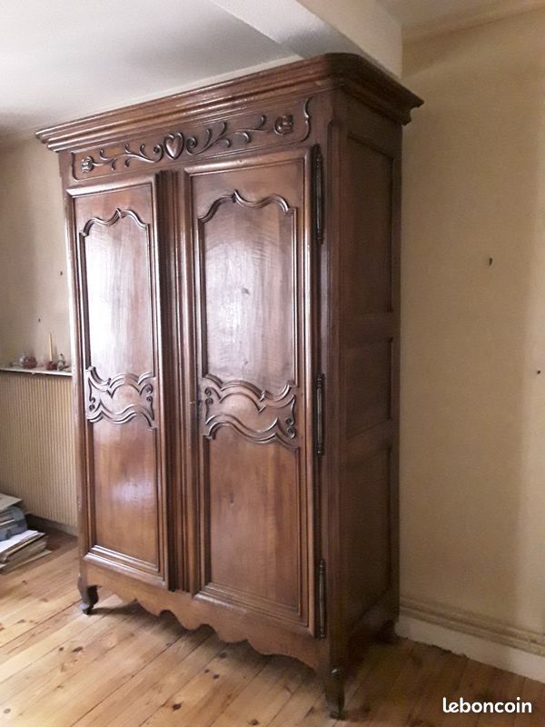 Belle armoire en noyer (image 3)
