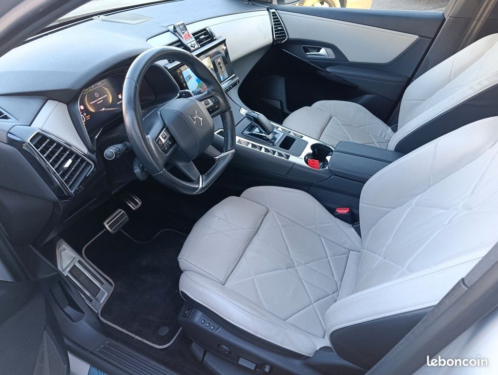 DS 7 (X74) E-TENSE 4x4 1.6i HER 300ch Esprit Voyage (image 5)
