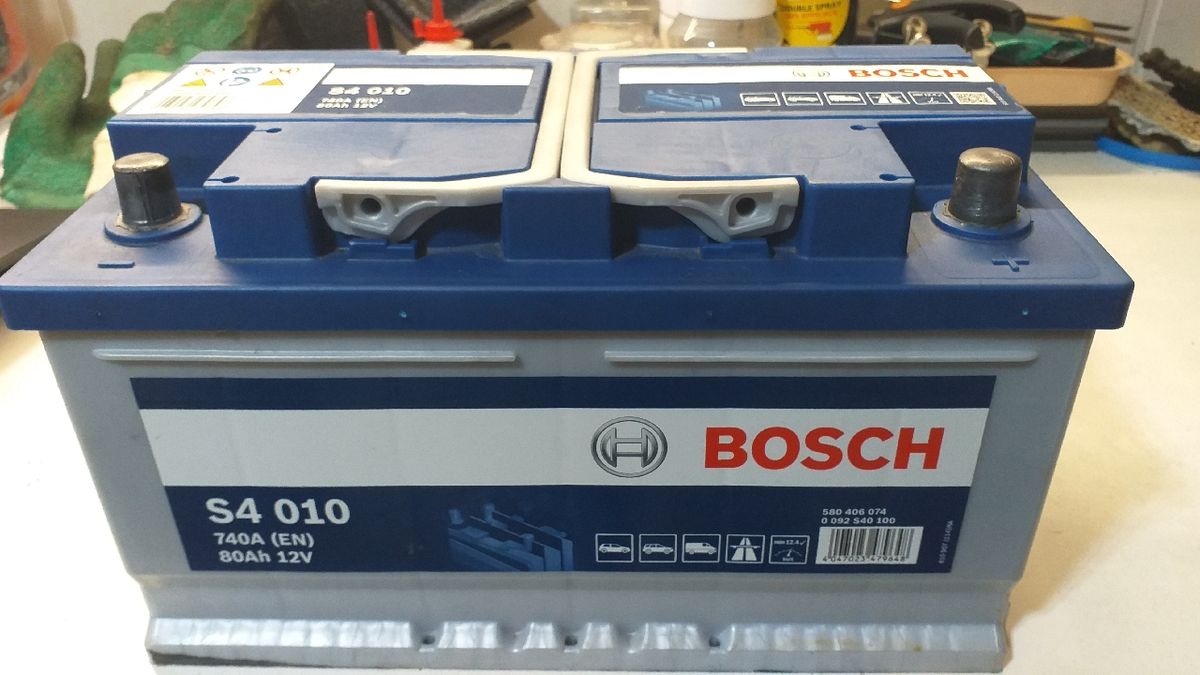 Batterie BOSCH S4 010, 740A 80 Ah - Équipement auto