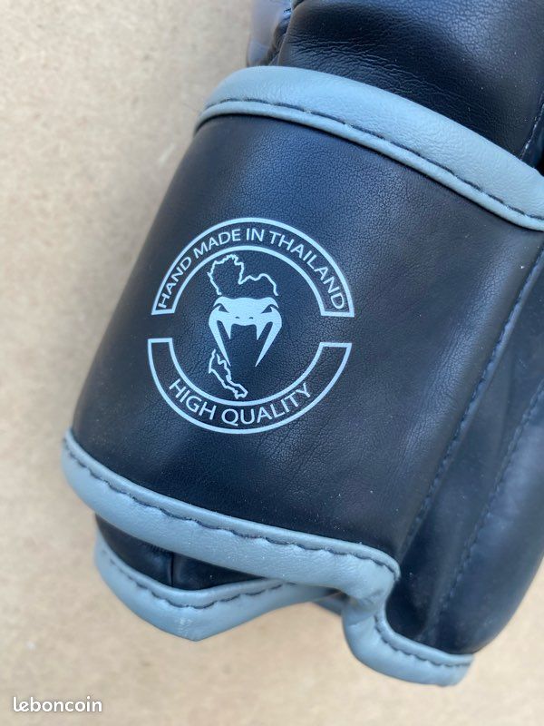 Gants de boxe Venum Elite – Noir Rouge Blanc (image 5)