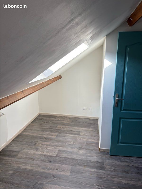 Studio (image 6)