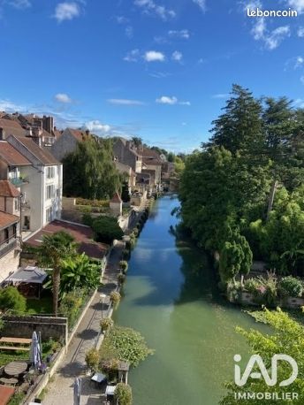 Appartement 2 pièces 90 m² · à Dole · 90 m² · 980 €