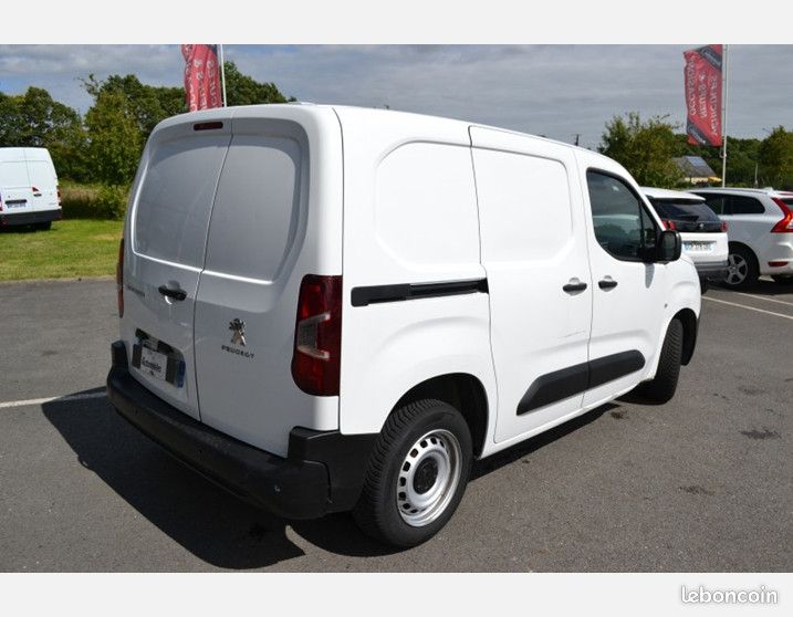 Peugeot PARTNER STANDARD 1000KG BLUEHDI 100CH S&S PREMIUM (image 4)