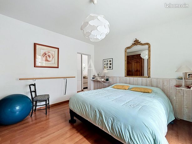 Maison 8 pièces 270 m² — 6