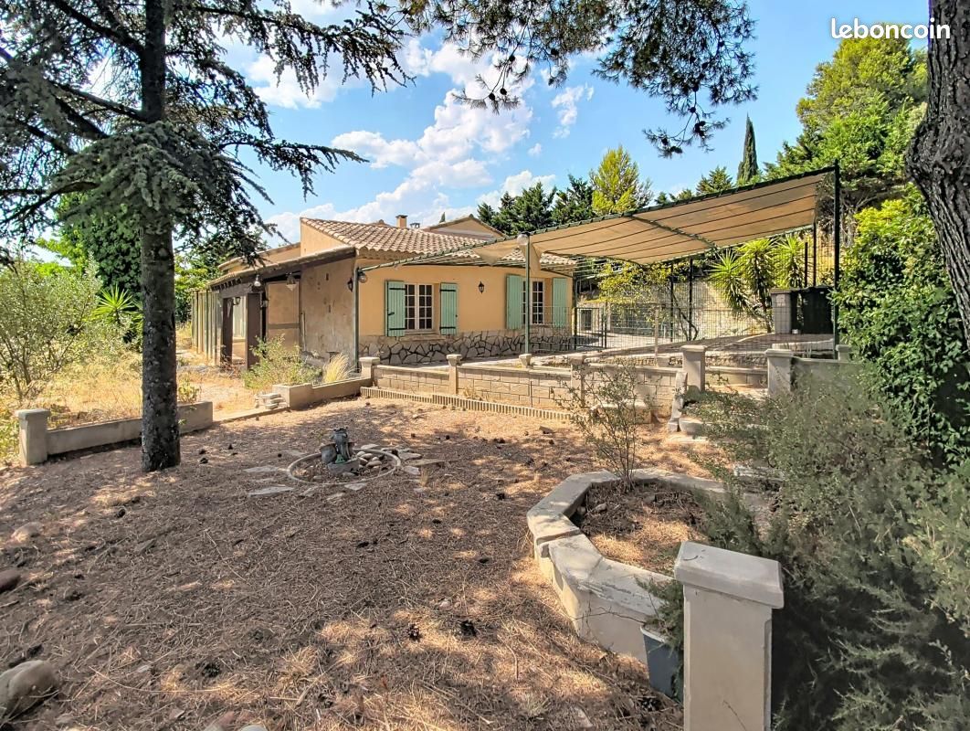 Maison 4 pièces 130 m² · à Tavel · 130 m² · 220 000 €
