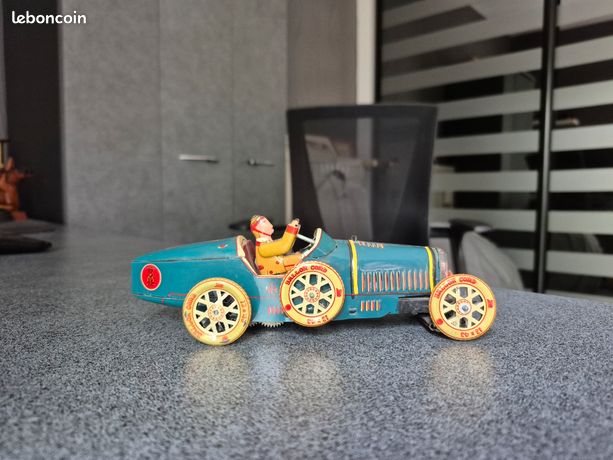 Jouet Jep: Bugatti De Course Jouet En Tôle Rouge, Moteur à Ressort