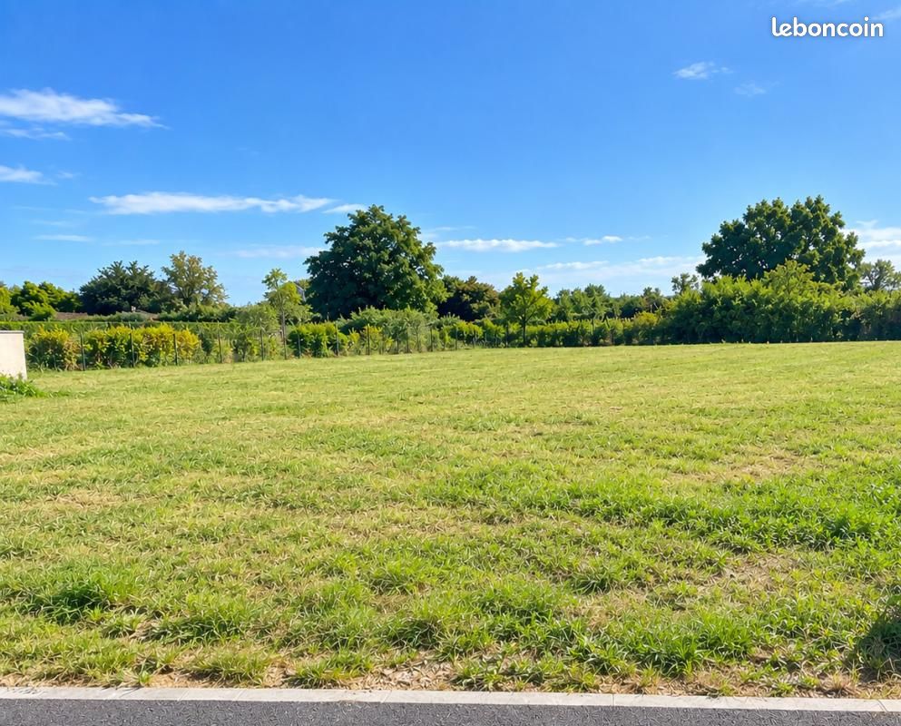 Terrain 361 m² Andilly · 89 900 €