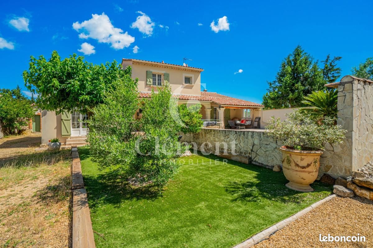 Maison 5 pièces 140 m² · à Piolenc · 140 m² · 359 000 €