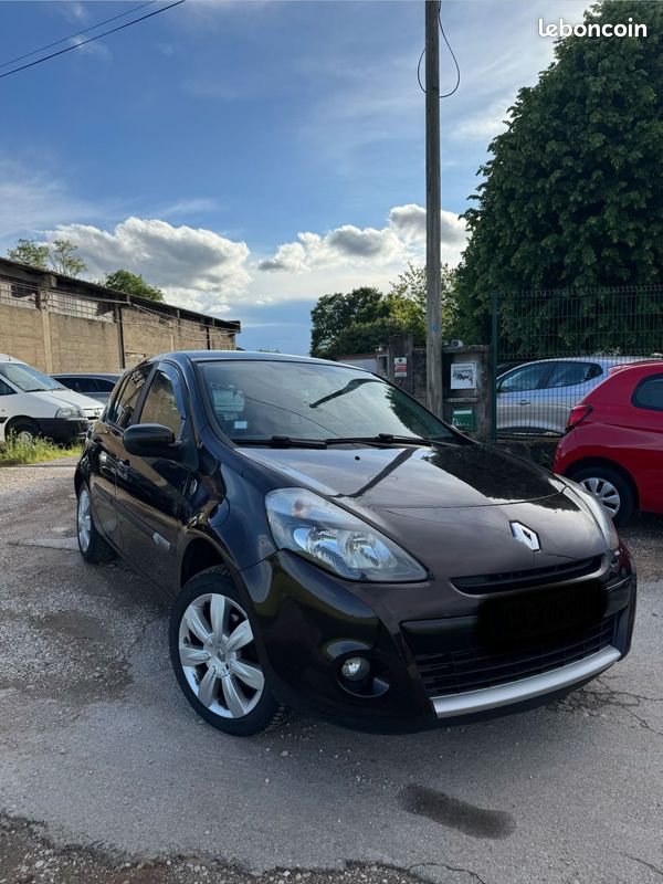 Renault clio 3 xv france tomtom (image 1)