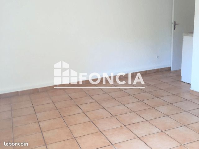 Appartement 1 pièce 18 m² · à Martigues · 18 m² · 375 €