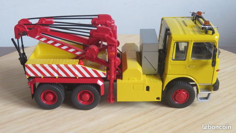 CAMION MAN F8 26.281 DEPANNEUSE JAUNE/ROUGE IXO 1/43ème 79,90
