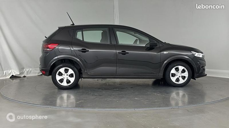 Dacia Sandero 1.0 SCe 65ch Essential (image 4)