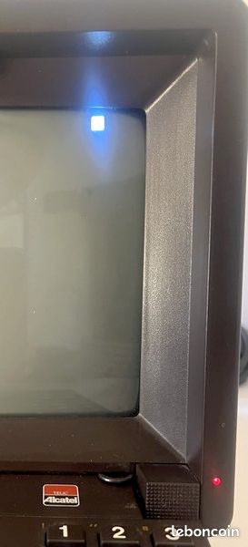 Minitel 1B Telic Alcatel 1ère génération en état de marche - boitier cassé sur un angle (image 10)