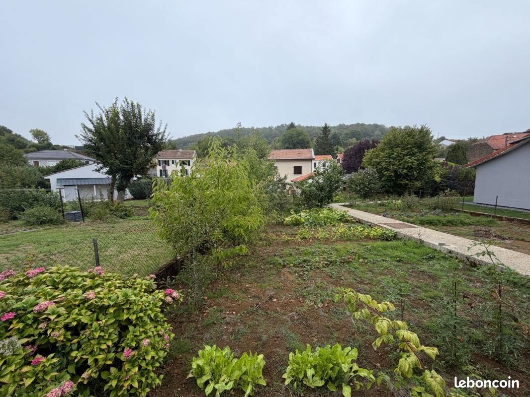 Maison 4 pièces 90 m² · à Cosnes-Et-Romain · 90 m² · 37 200 €