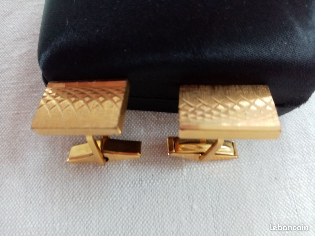Boutons de manchettes plaqué or (image 1)