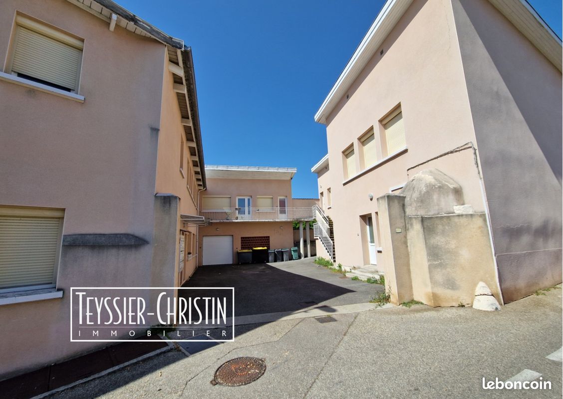 Local commercial 743 m² · à Millery · 743 m² · 1 100 000 €