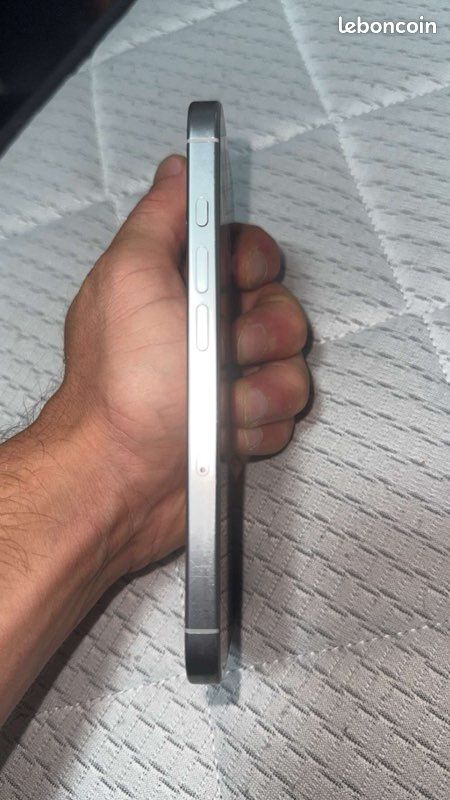 IPhone 16 pro (image 6)