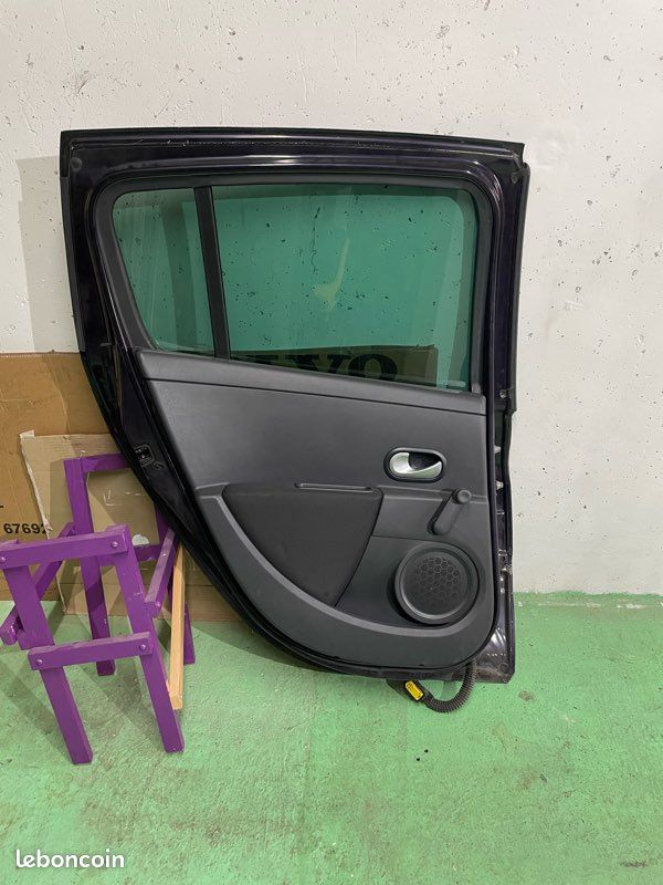 Porte ARG clio3 (image 2)