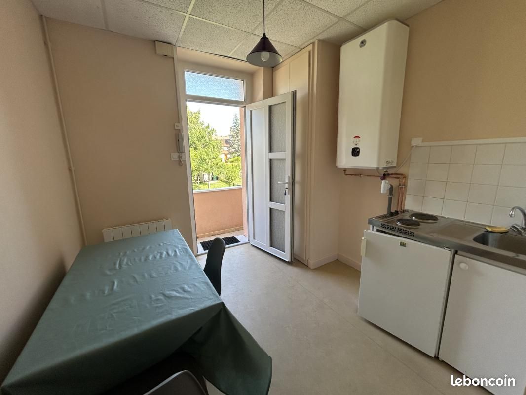 Appartement 1 pièce 21 m² · au Creusot · 21 m² · 333 €/mois