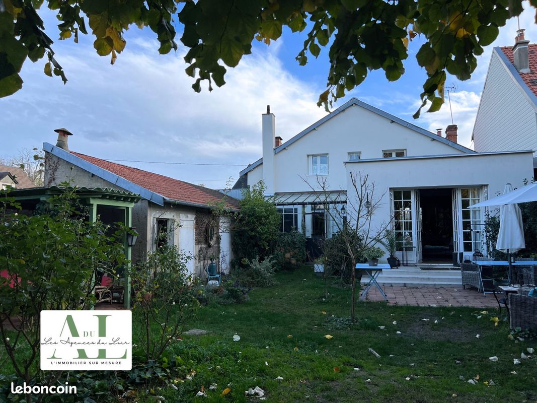 Maison 7 pièces 146 m² · à La Flèche · 146 m² · 330 750 €