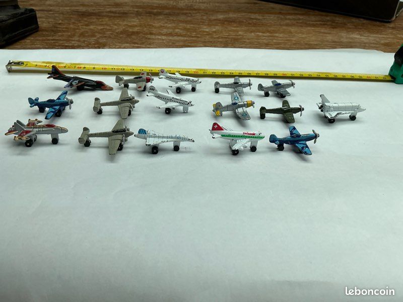 Jouets avions miniatures (image 1)