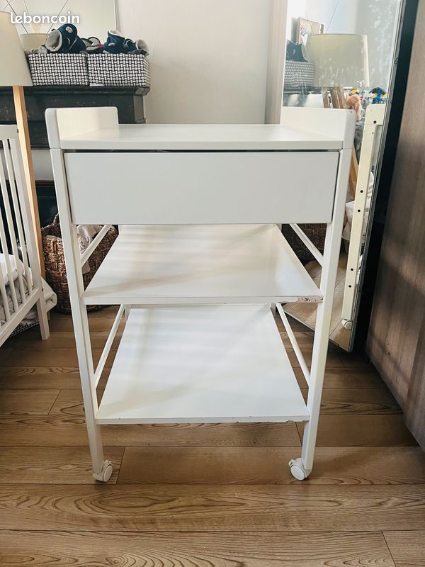 Table à langer à petit prix (image 1)