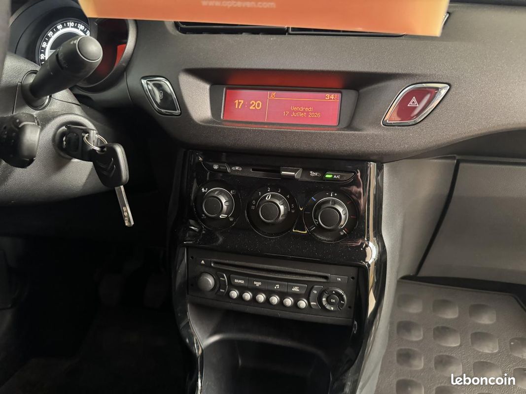 CITROEN C3 1.2 PureTech 12V 82 cv Pack Confort 1 ere main 69481 km (image 10)
