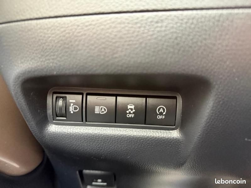 Toyota Aygo X 1.0 VVT-i 72ch Design S-CVT MY23 (image 22)