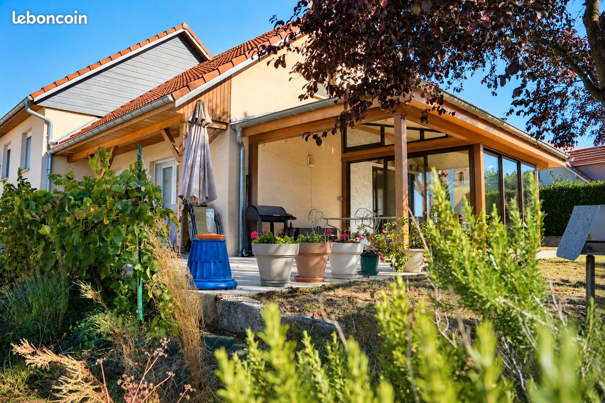 Maison 6 pièces 130 m² · à Osselle-Routelle · 130 m² · 335 000 €