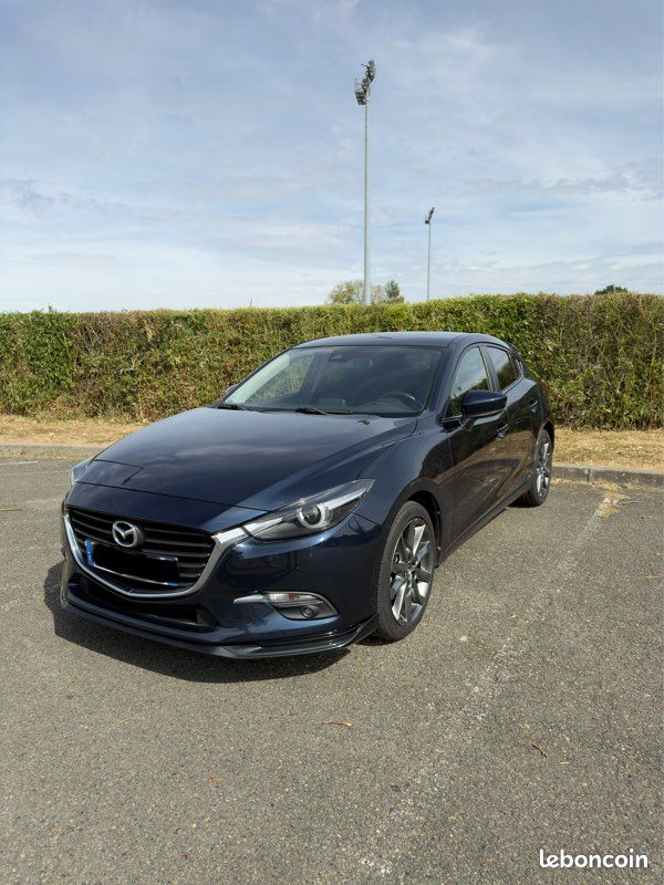 Mazda 3 2.0 SKYACTIV-G 165 Signature (image 1)