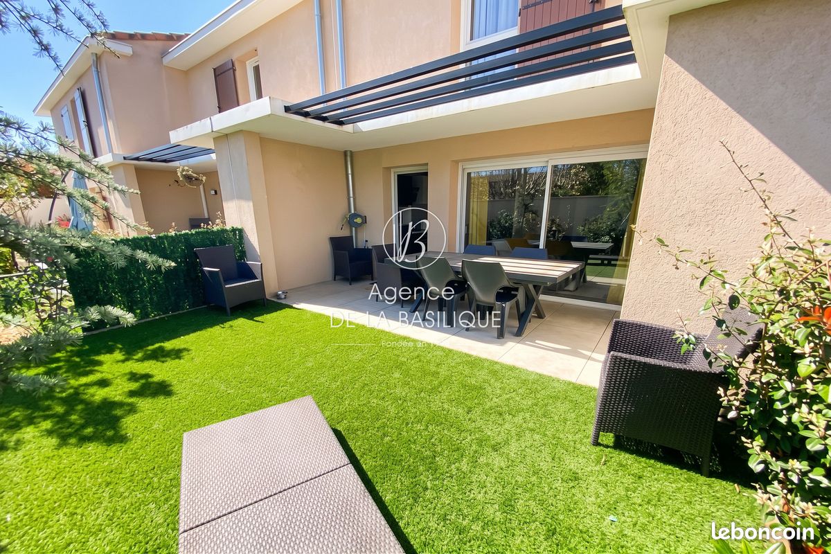 Appartement 3 pièces 60 m² · à Saint-Maximin-la-Sainte-Baume · 60 m² · 317 000 €