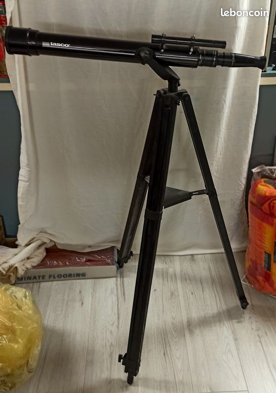 Téléscope astronomique (image 1)