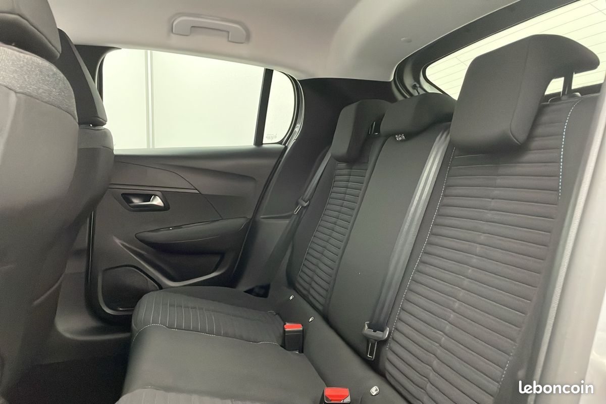 PEUGEOT 208 PureTech 75 S&S BVM5 Style (image 18)