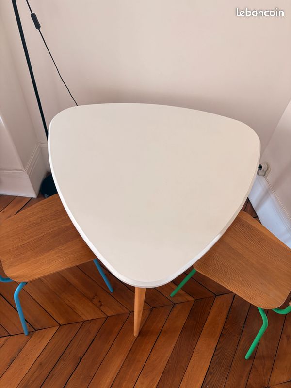 Table a diner en bois (image 2)