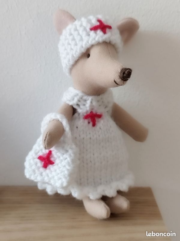 Tenue d'infirmière pour souris maileg little sister ❤️ (image 5)