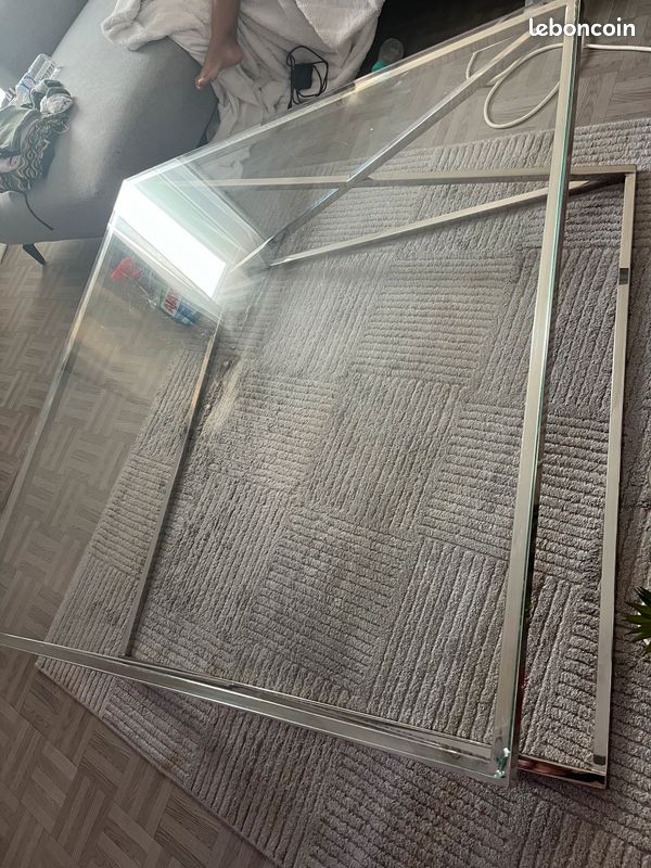 Table basse en verre (image 1)