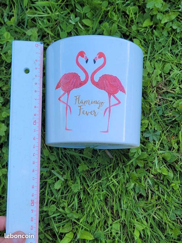 Cache pot blanc et rose (image 2)