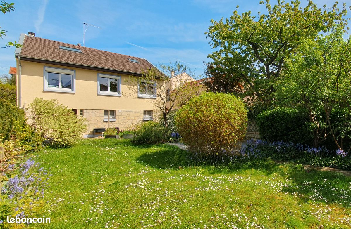 Maison 5 pièces 130 m² · à Neuilly-Plaisance · 130 m² · 570 000 €