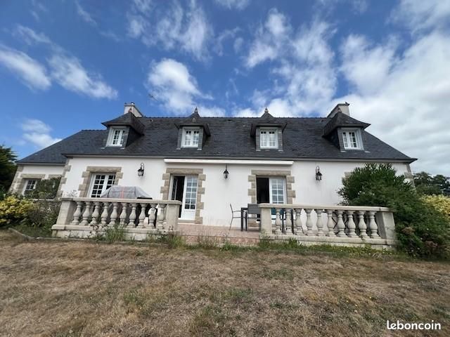 Maison 7 pièces 191 m² · à Plonéour-Lanvern · 191 m² · 557 250 €