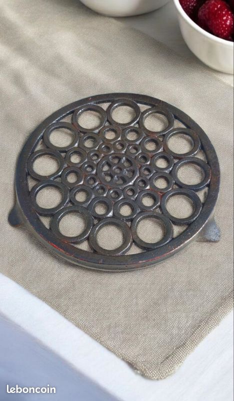 Dessous de plat en fonte émaillée