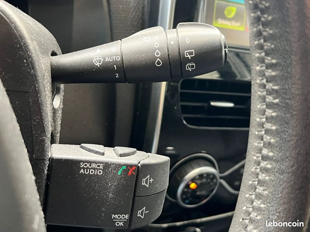 RENAULT Clio 1.5 D 75ch Business - 2016 - GPS - Bluetooth - Régulateur - Distribution neuve (image 19)