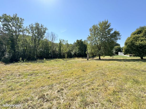 Terrain 2353 m² Saint-Étienne-de-l'Olm