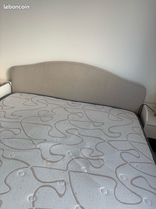 Lit et matelas (image 1)