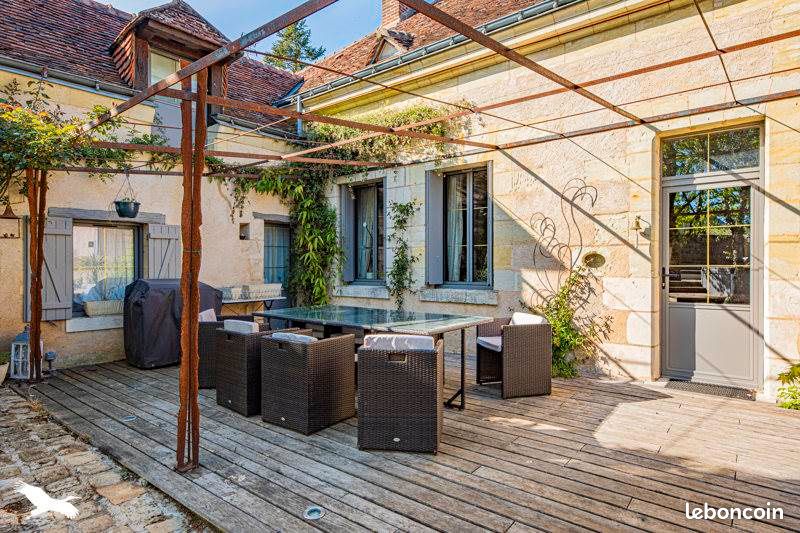 Maison 7 pièces 160 m² · à Vouvray · 160 m² · 659 610 €