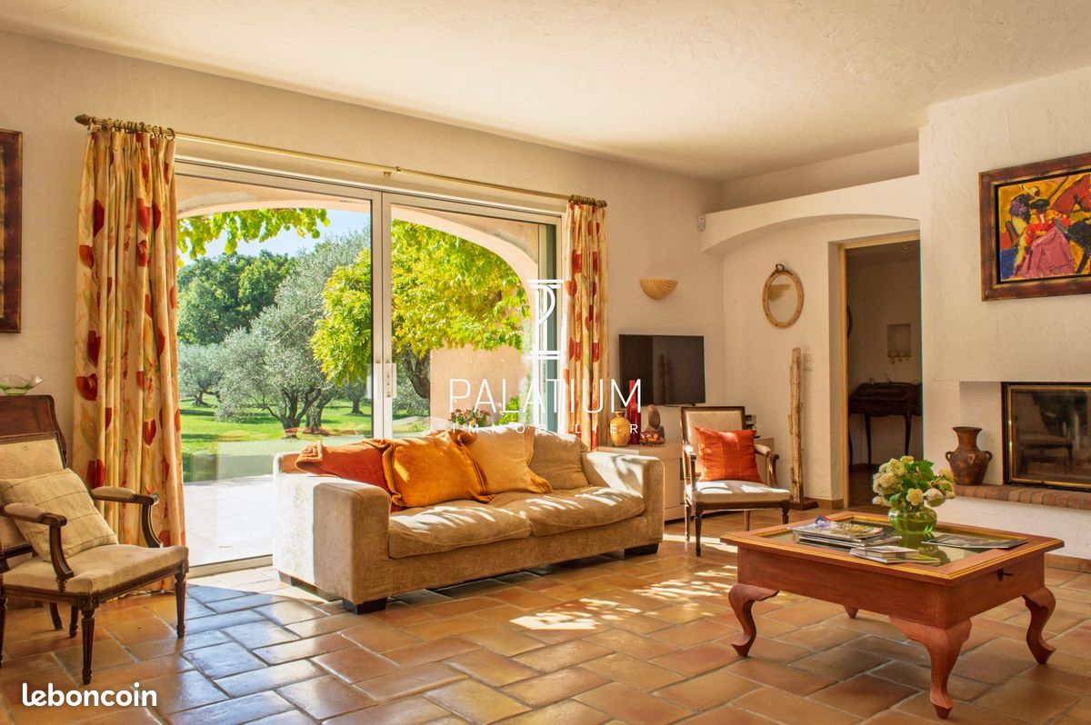 Villa 12 pièces 311 m² (image 8)